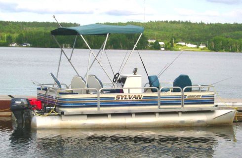 ponton boat