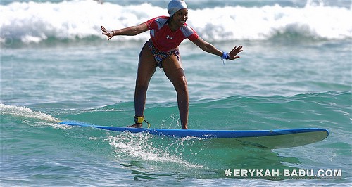 badu surfing 2