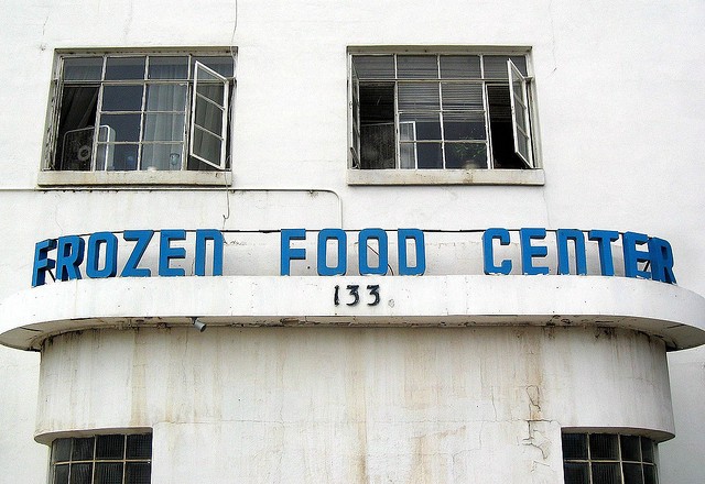 Hey kids, you've found the golden glass shard and now get a tour of the Frozen Food Center.